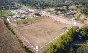 Aerial property boundary marked - ALTA SURVEY Orlando Aerial view showing boundary lines during a property line survey
